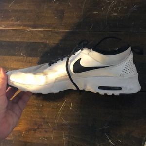 Nike Women’s air max Thea’s